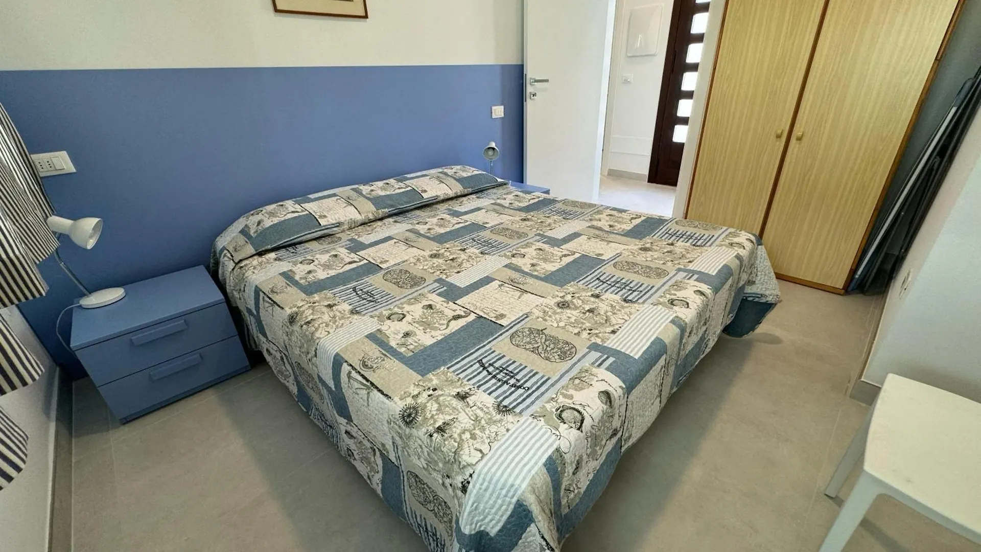 Lägenhet App4Rent Villa Zanetti - Appartamenti Con Spiaggia Privata Frontemare Lido di Jesolo