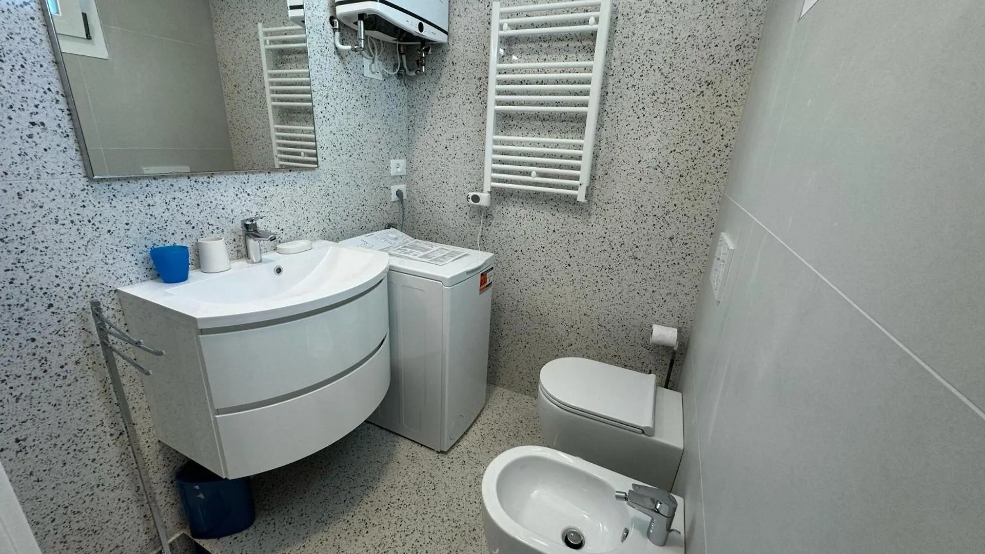 Lägenhet App4Rent Villa Zanetti - Appartamenti Con Spiaggia Privata Frontemare Lido di Jesolo
